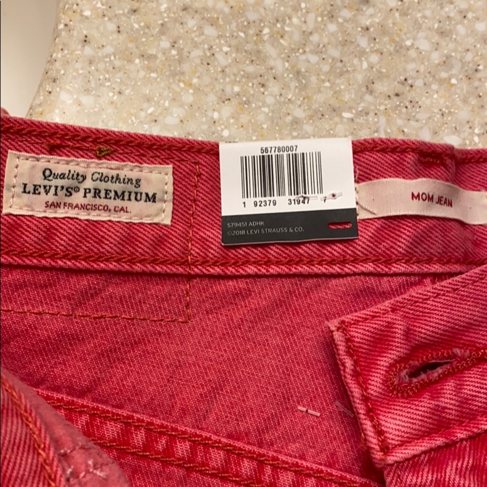 Levi Jeans - Picture 7 of 9